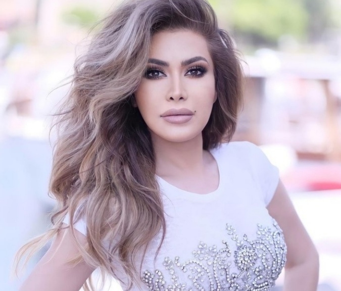 نوال الزغبي:&quot;الله يلعن كل زعيم ومسؤول بِلبنان&quot;