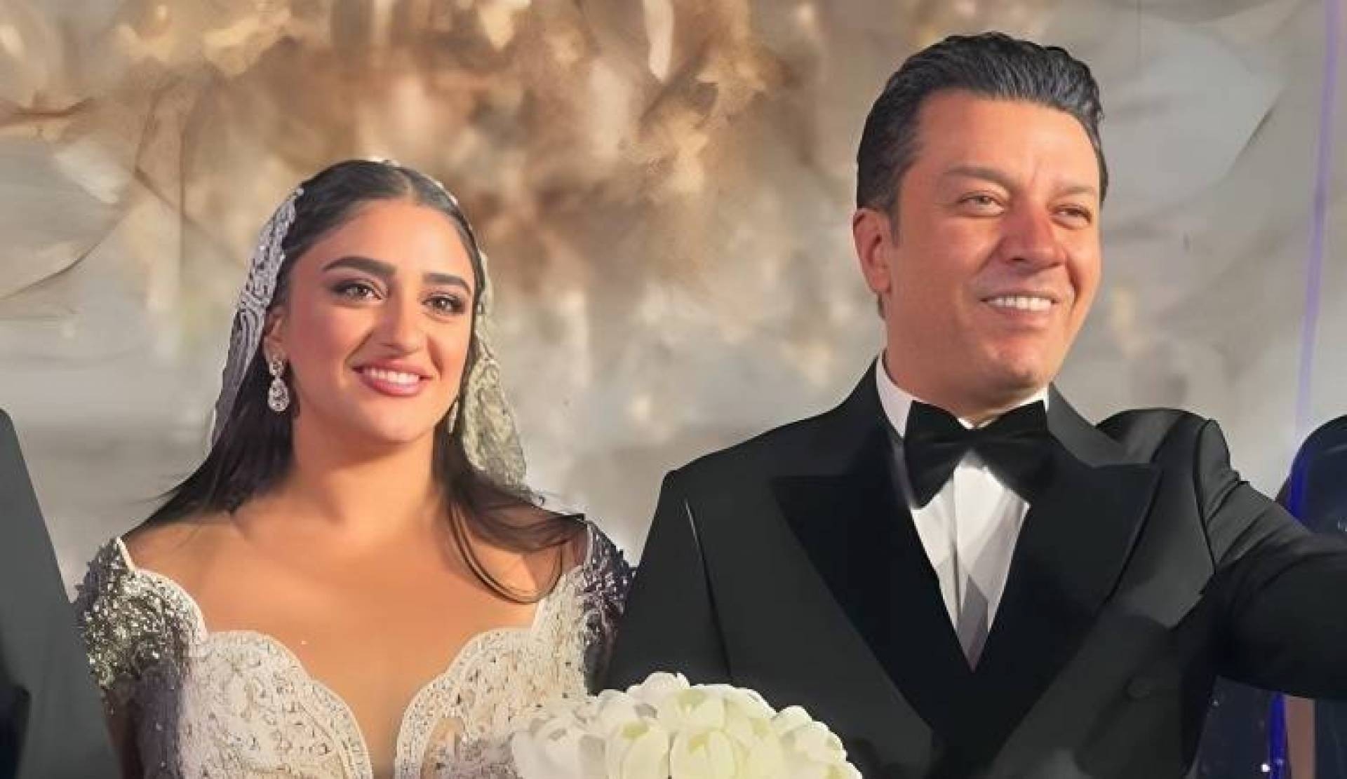 مصطفى كامل يبكي في حفل زفاف ابنته والنجوم يشعلون الأجواء