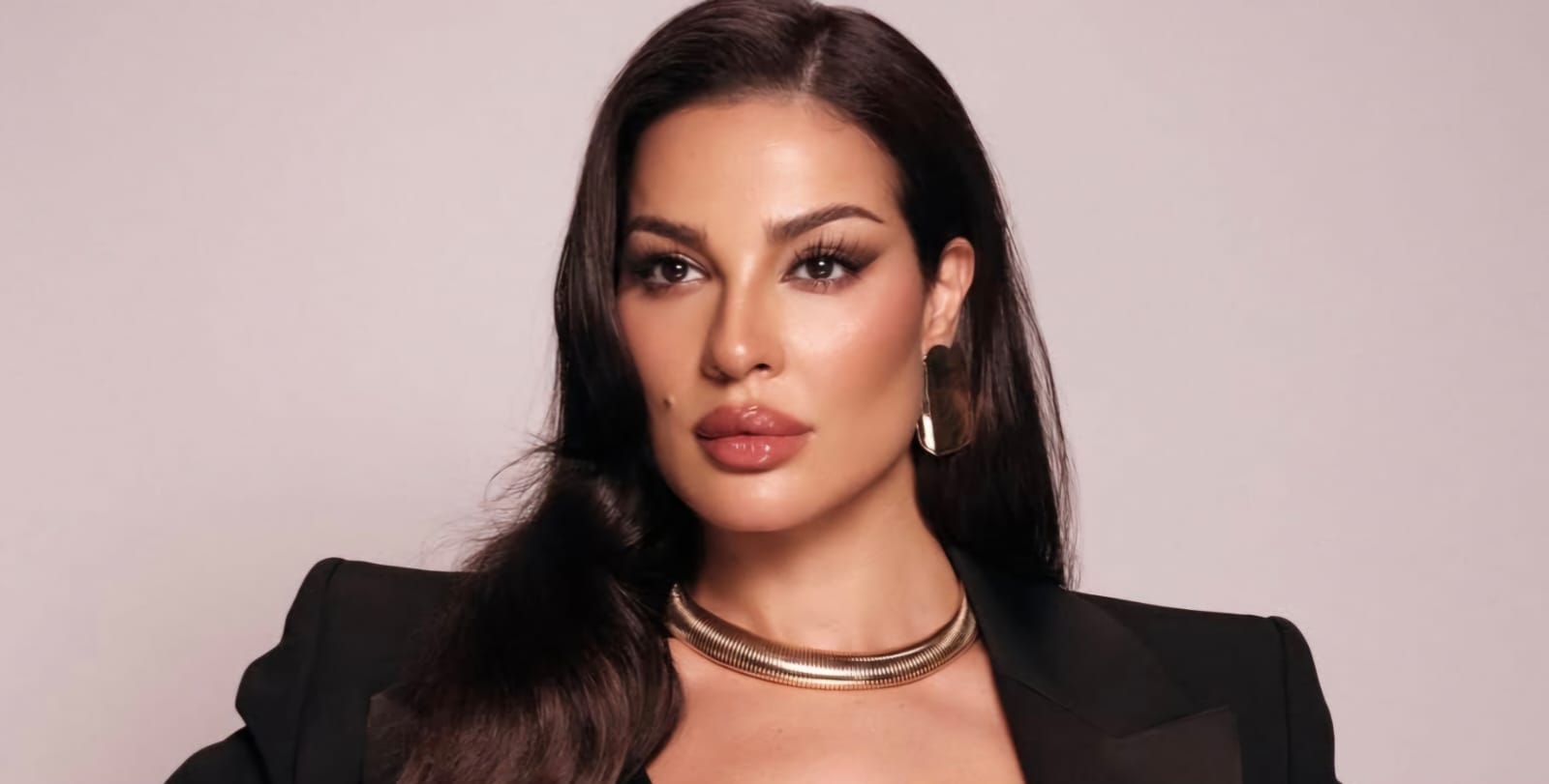 بالفيديو- إليكم ردّ فعل نادين نجيم بعد مناداتها باسم نادين لبكي!