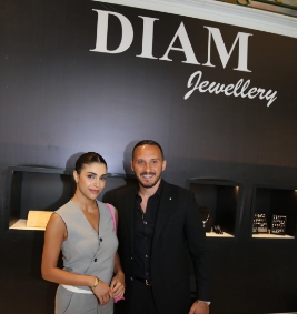 بعد ياسمين صبري.. ملكة جمال لبنان ياسمينا زيتون تتزيّن بجوهرة نادرة من Diam Jewellery